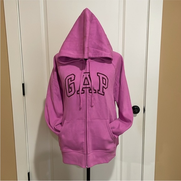 NWT GAP CLASSIC LOGO HOODIE - Picture 2 of 4